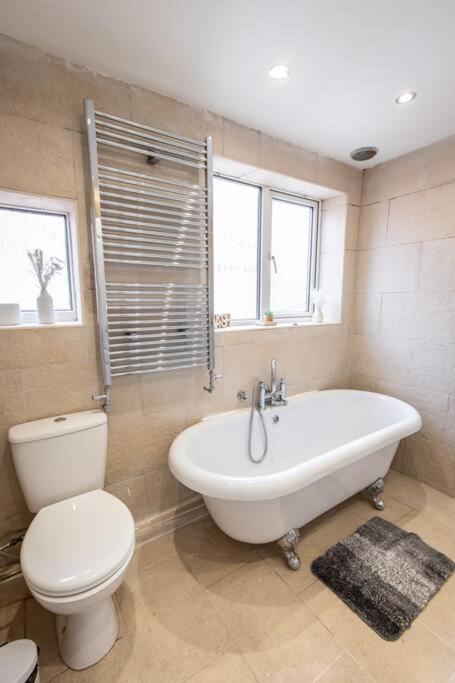Windsor House 3 Bedrooms Sleeps 8 Mánchester Exterior foto